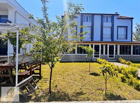 Truva// Onur Gündüzcü'den Sahile Yakın Doğalgazlı Triplex Yazlık