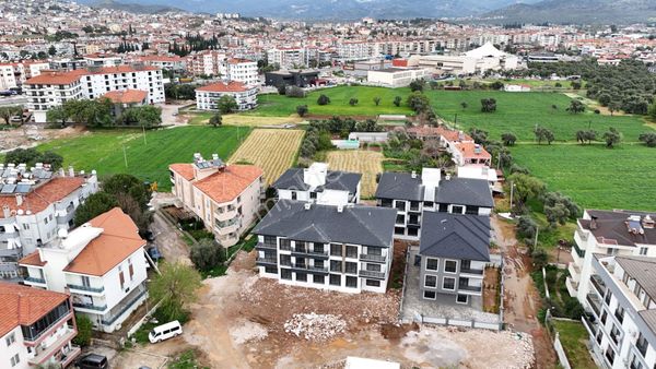 Cumhuriyet Mahallesinde Ara Kat 2+1 Satılık Lüx Daire