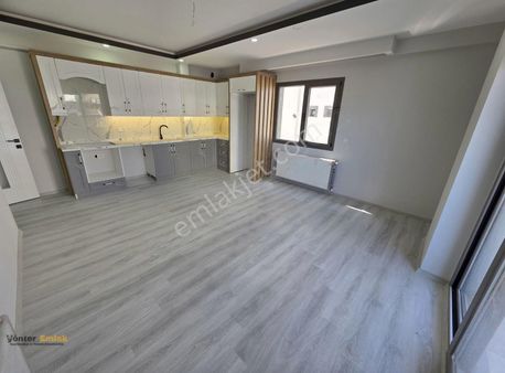 Yönter Emlaktan Satılık Geniş 2+1 Daire