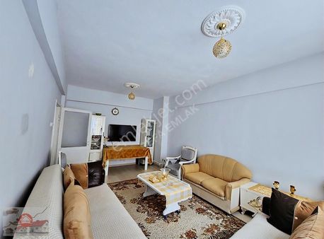 Bor Da Çarşı Merkezde Satılık 3+1 Kombili Daire