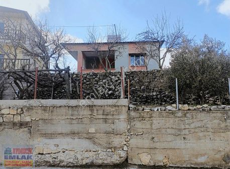 Aydıncık Emlaktan Satılık Müstakil Ev Ve Bahçesi