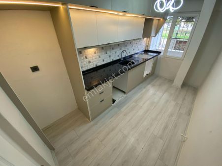 Irmaksudan Akçay Da Ön Cephe Ayrı Mutfak Satılık 1+1 Daire