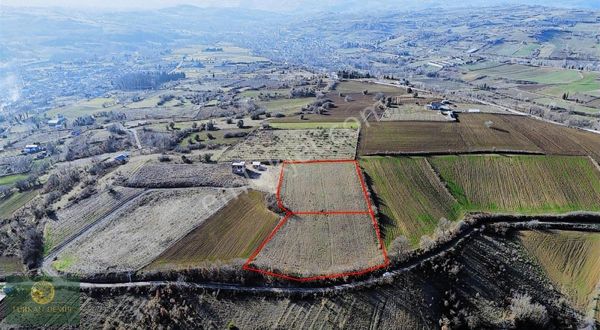 Furkan Demir'den Karamürsel Avcıköy'de 8377 M2 Satılık Tarla