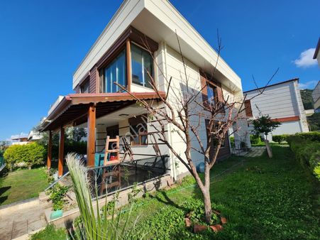 Super Luks Yerden Isıtmalı, Havuzlu Sitede 4+1 Dubleks Villa