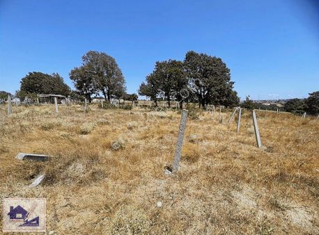 Emlakhan Yapı İmarlı Uygun Fiyata Araç Takaslı Arsa