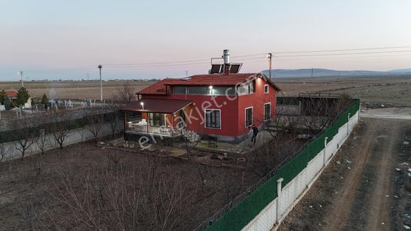 Gödenede 993 Metre Arsa İçinde Kurulu Düzen 1,5 Katlı Müstakilev