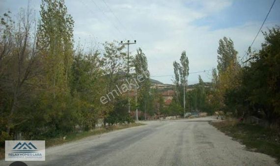 Yeşilova Çeltek Köyünde 2400 M2 Satılık Arazi