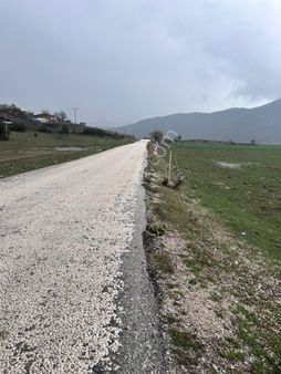 Asya Evim Emlaktan Ağlasun Hamam Mah. De Satılık Fırsat Tarla