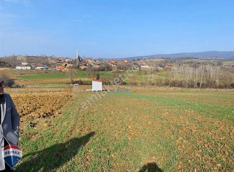 Remax Mavi-imamlarköyü 5.280m2 Yola 2parsel Manzaralı Yatırımlık