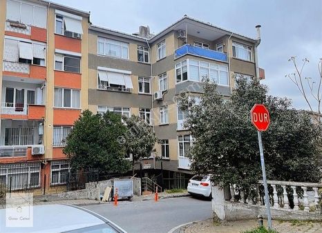 Acıbadem Yatırımlık Tadilatlı 2+1 Satılık Bahçe Katı