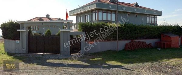 Büyükçekmece Celaliye Mahallesinde Satılık 2(adet) İkiz Villa