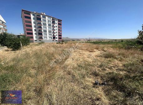 Yeni Açılacak Caddeye Cephe 200 M2 Arsamız Satılık Yüksek Kat