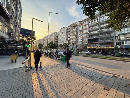 Üçyol Metro Dibinde 3+1 Arakat Masrafsız Fırsat Satılık