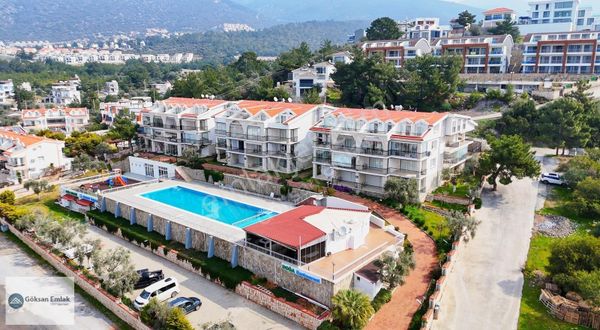 Akbük Merkezde Yabancıdan Satılık 3+1 Havuzlu Dubleks Daire