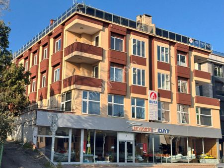 Pendık Güzelyalı Sahıl Bulvarı Denız Manzaralı Kiralık Ofis Büro Yönetim Yeri