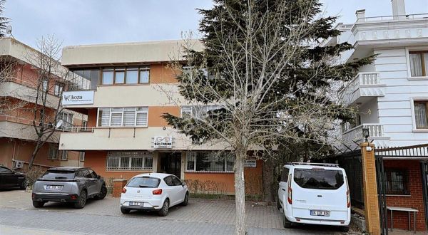 Koza Sokak'ta 3+1-115m²-2.kat-ön Cephe-kombi-boş-yapılı-oto Park
