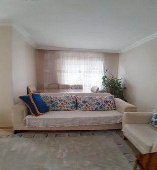 Avcılar Denizköşklerde 3+1 Kelepir Fiyatlı Ara Kat