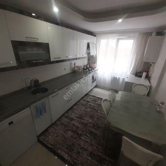 Şok Şok Bòyle Búyük Daîre Yok Arakat Muhteşem Yenî Bînada