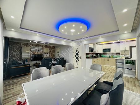 Nazilli🏡emlaktan-satılık Şirin Evlerde 3+1 Geniş Teraslı Lüx Daire