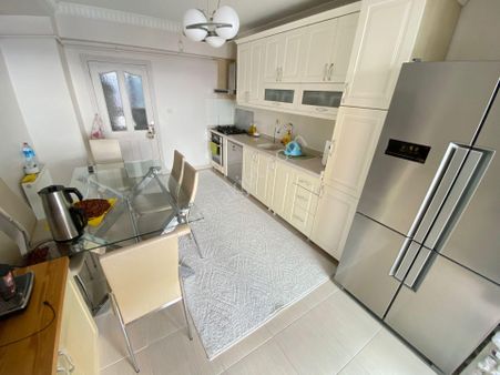 7+1 Teraslı Kilerli Bakımlı Satılık Dubleks Yıldız Emlak'tan