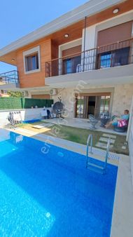 Kuşadası Güzelçamlı Da Denize Sıfır, Yeni , Özel Havuzlu, 3+1 Lüks Villa