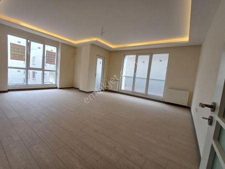 Zeytinburnu Nuripaşada Parkzeytinevlerinde 2+1 Asansörlü Otoparklı Satılık Daire Osmanlı Emlak