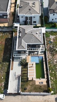 Emsallerinin Altında Fiyatlı