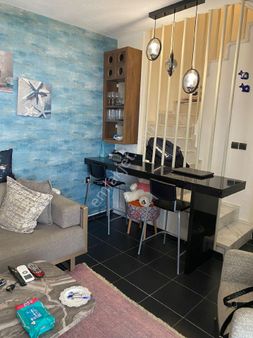 Kuşadası Soğucakta Havuzlu Site İçerisinde Satılık 3+1 Villa