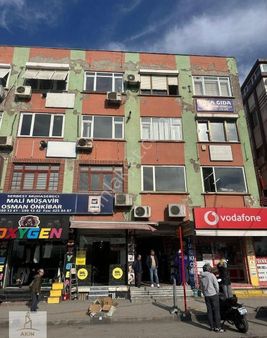 K.çekmece Kanarya Ana Cadde Üstünde Birlik İş Merkezi Hanında Satılık Ofis