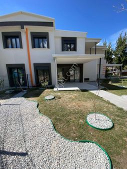 Didim Fevzipaşa’da Müstakil Girişli, Ticari Tapulu 3+1 Villa – Geleceğe Yatırım Fırsatı!