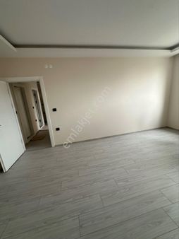 Sevgi Emlaktan Satılık Lüxs 3+1lüxs Daire