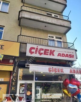 Esma,dan Tamamı 100m2 Olup Ustü 65 Altı 35 M2 Isyerı Havacılar Karsısında Satılık Tır 4600.000