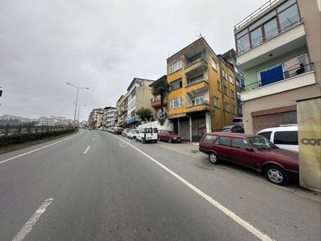 Trabzon Erdoğdu Cadde Üzeri Satılık Dükkan