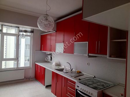 Bahçelievler Mahallesi Lila Pastanesi Yakınında Satılık 4+1 Daire