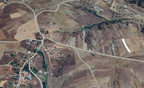 Karadere Mahallesinde Yolu Olan 3.600 M2 Satılık Tarla