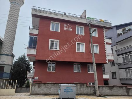 Arkadaş Emlaktan Bahçelievlerde 2+1 Teraslı Satılık Dublex Daire