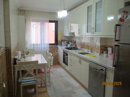 Kartal Merkez Karlıkpede Tanrıverdi Gayrimenkulden Ultra Lüks Satılık 3+1daire