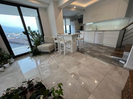 Rota 'dan Eşsiz Konumda Lüks İşçilikli Geniş 3+1 Teraslı Daire