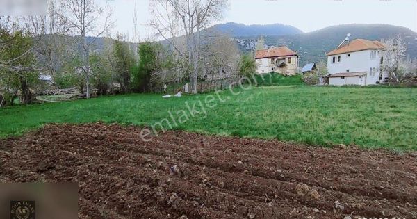 Uğur Emlaktan Yayla Ceylanda Köy İçi İmarlı 2065 M2 Satılık Arsa