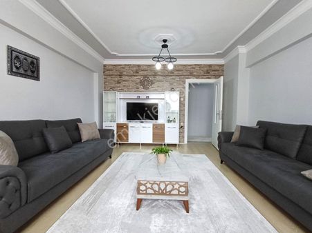 Recep Ümit Emlak'tan Gaffar Okkan Caddesi Yanında Satılık 3+1 Ferah Daire