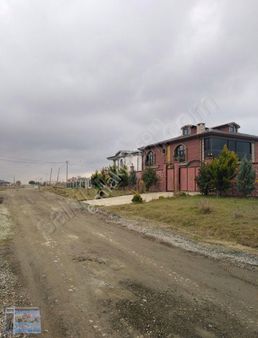 Tekırdag Saray Çayla Köyünde Satılık 700 M2 İmarlı İfrazlı Arsa