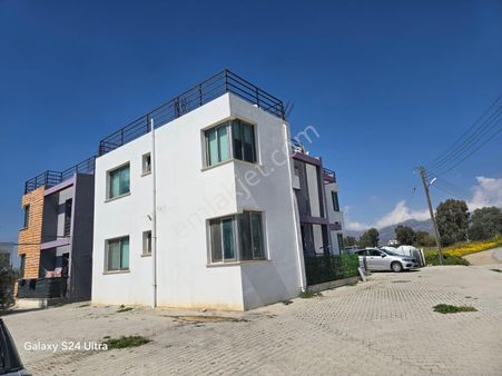 Lefkoaş Haspolatta Satılık 2+1 Eşaylı Dairele R 8 Adet Var