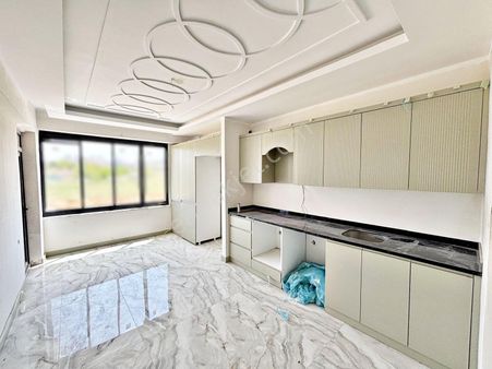 Alpaslan'da Yerden Isıtmalı Ebeveyn Banyolu Sıfır Ultralüx 2.5+1