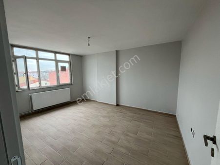 Sali Pazarı Mevkiinde Satilik Dublex Daire