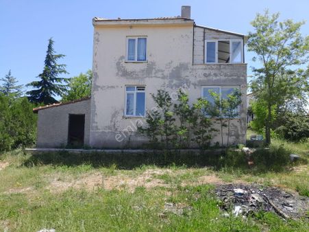 Boyut Global'den Sulukaraağaç Mh.2 Katlı Bina Bahçeli