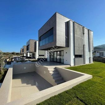 Kuşasası Güzelçamlı Da 3+1 Satılık Sıfır Villa