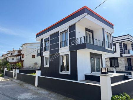 Seferihisar Doğanbey‘de 300 M2 Arsa İçinde Tek Müstakil 3 + 1 Dubleks Yazlık