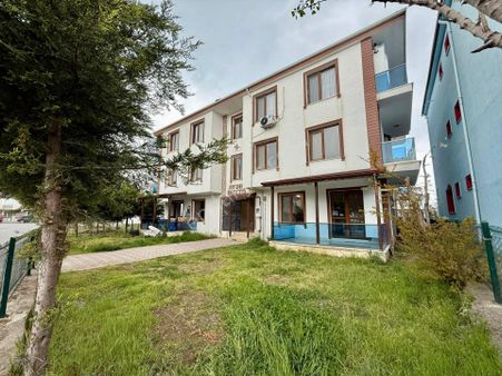 Karasu Merkez'de Müstakil Bahçe Dubleks Satılık 3+1 Daire