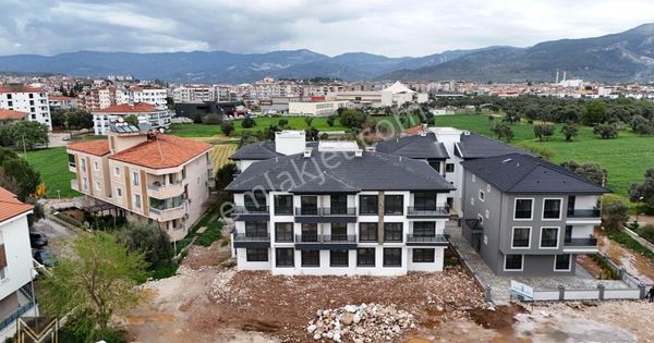 Cumhuriyet Mahallesinde Muhteşem Konumda Sıfır 3+1 Daire