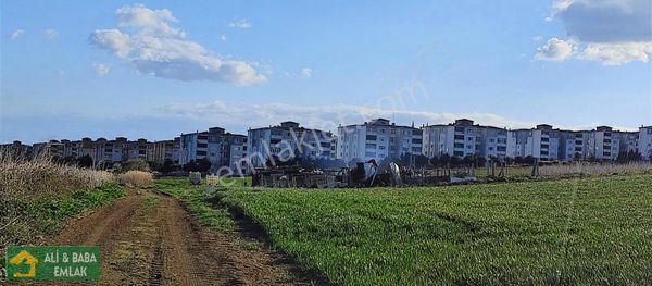 Sitelerin Dibinde 250 M2 Arsa